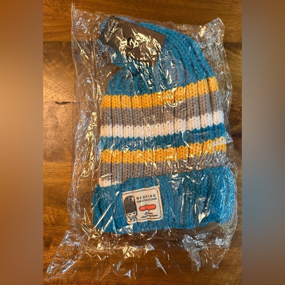 245. NWT LADIES T&T STRIPED TEAL & YELLOW HAT WITH POM POM
